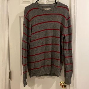 Levi’s men grey and red sweater